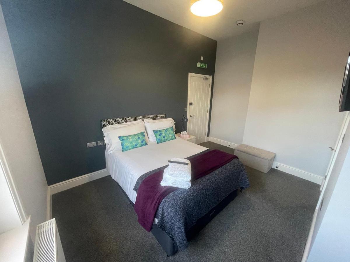 Arlan House, Central Basingstoke Hotel Экстерьер фото