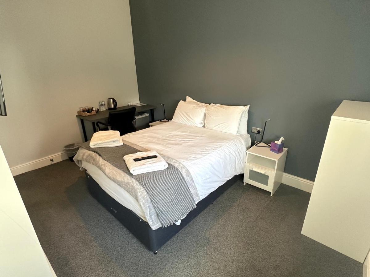 Arlan House, Central Basingstoke Hotel Экстерьер фото